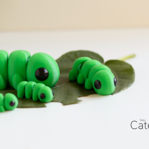 Baby Caterpillar – 3D print figurica / privjesak